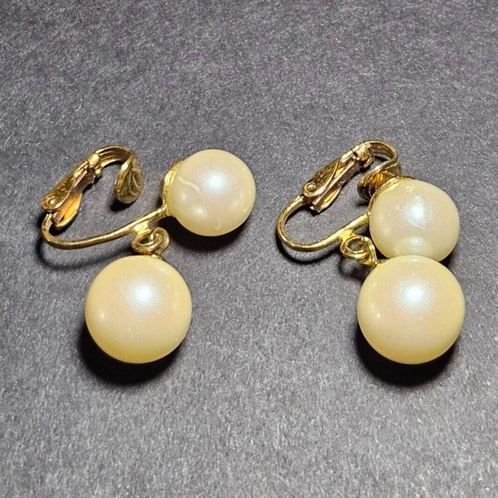 Gold tone faux pearl vintage clip on earrings